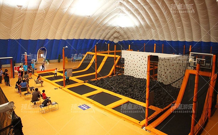 兒童樂園超級大蹦床 兒童樂園超級大蹦床