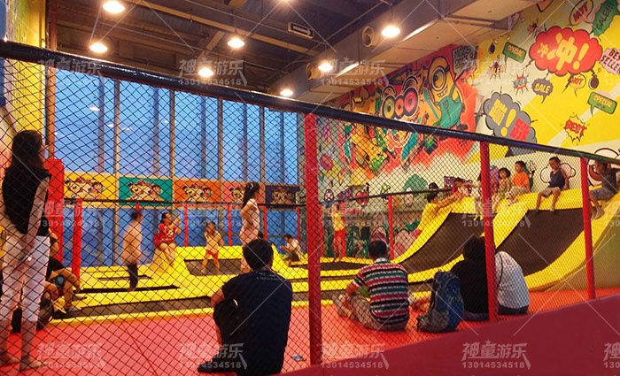 兒童樂園超級大蹦床 兒童樂園超級大蹦床