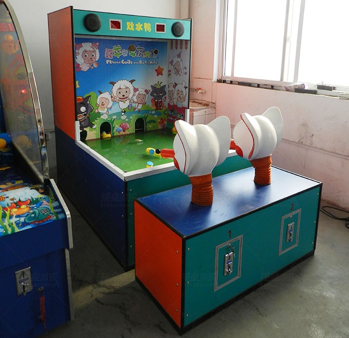 二人戲水鴨 二人戲水鴨