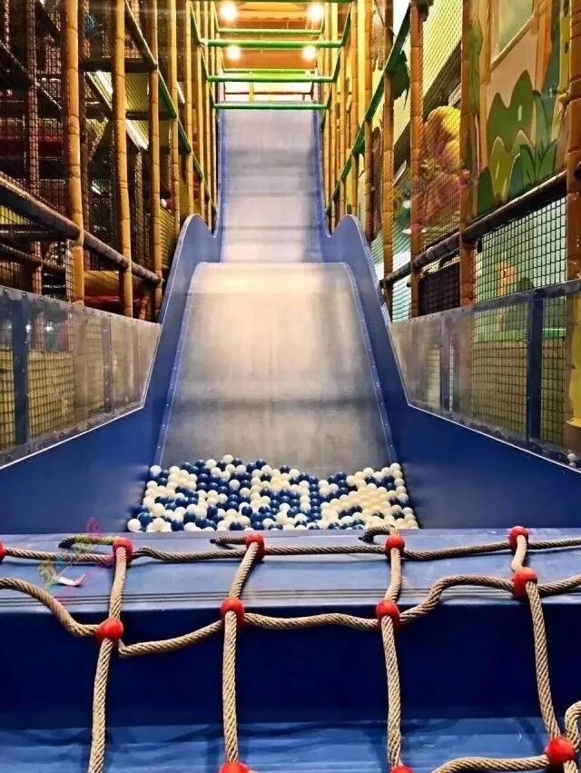 魔鬼滑梯刺激驚險 魔鬼滑梯刺激驚險