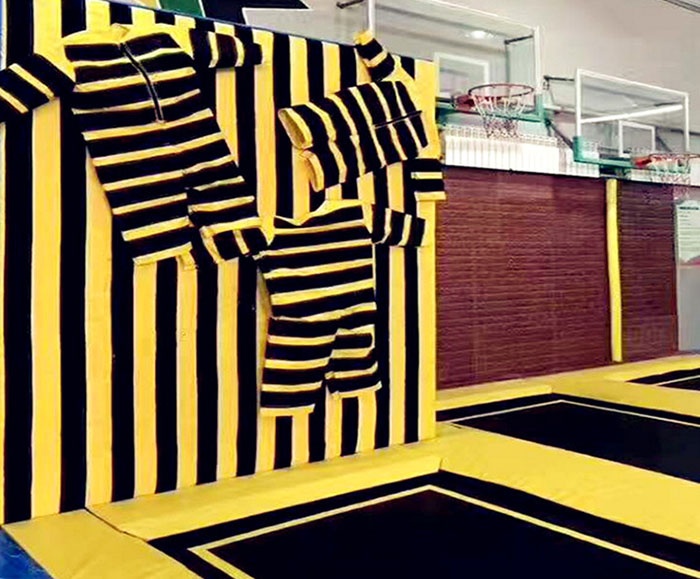 蹦床粘粘樂(lè)